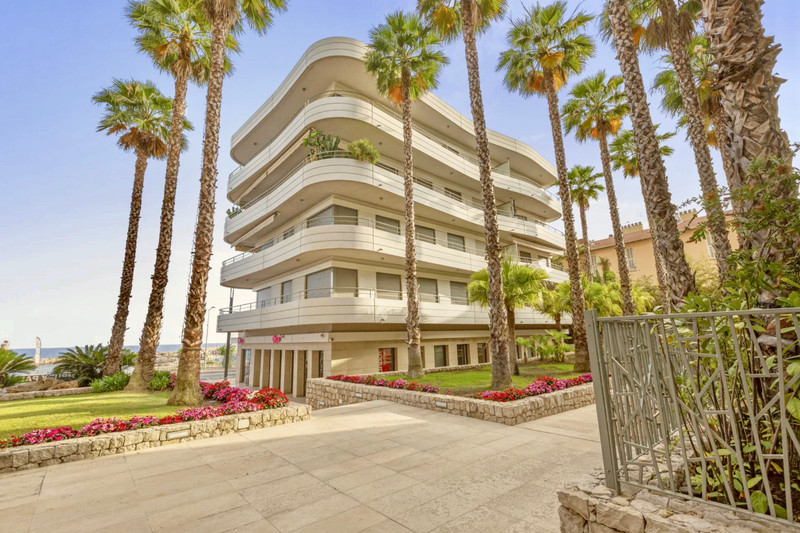 French property for sale in Menton, Alpes-Maritimes - €1,190,000 - photo 7