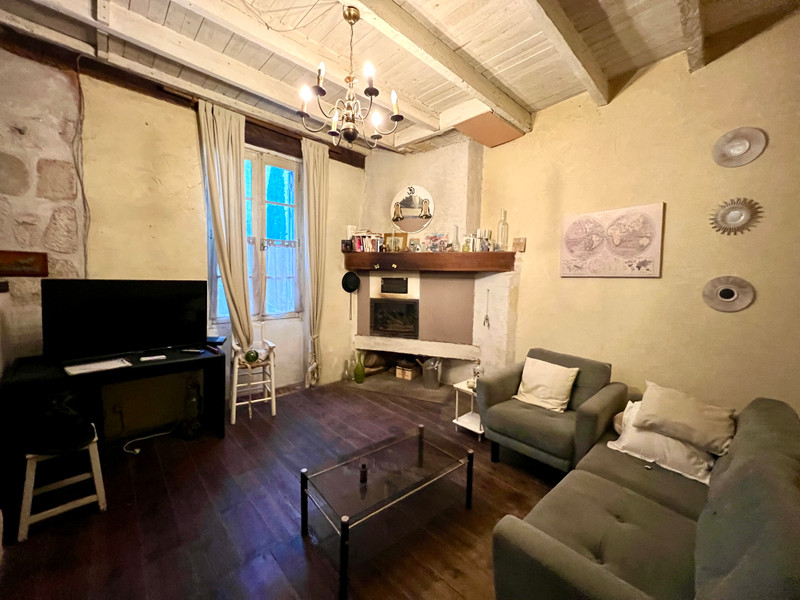 French property for sale in Lauzun, Lot-et-Garonne - €85,000 - photo 1