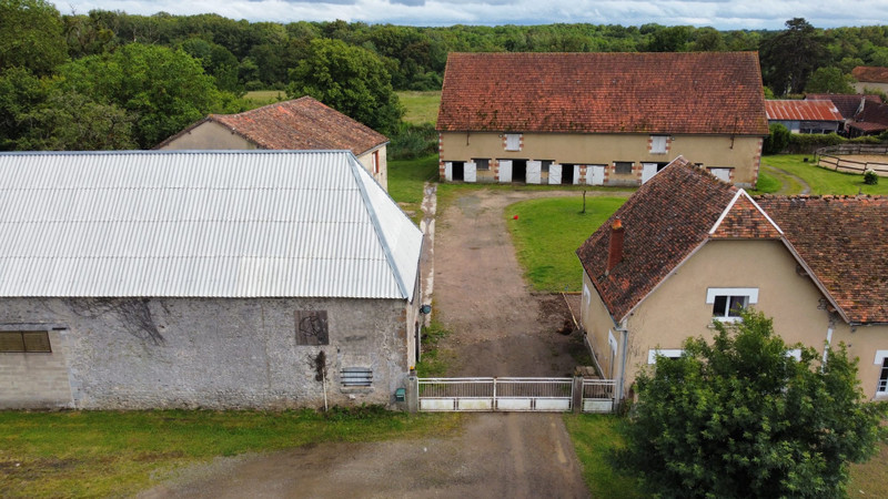 French property for sale in Montmorillon, Vienne - €590,000 - photo 2