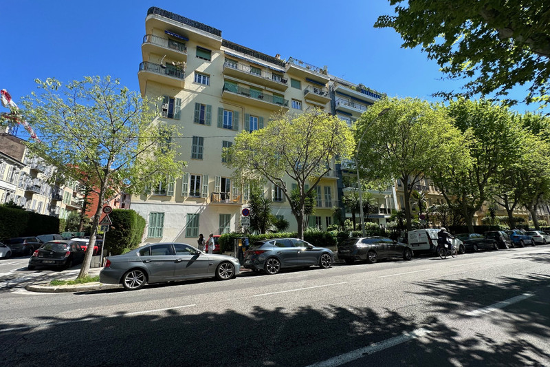 French property for sale in Nice, Alpes-Maritimes - €1,910,000 - photo 1