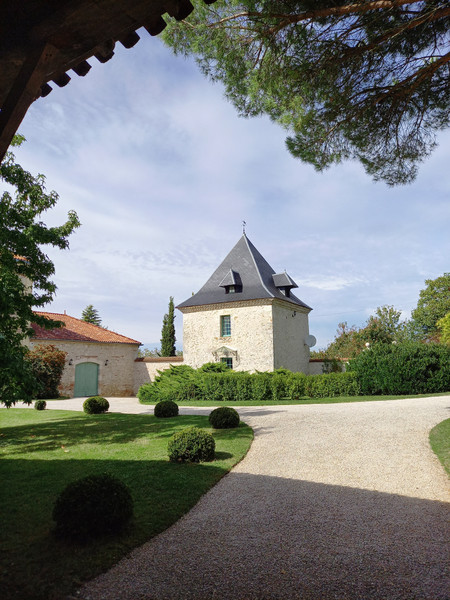 French property for sale in Villeneuve-sur-Lot, Lot-et-Garonne - €1,600,000 - photo 12