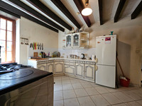 Maison à vendre à Lurcy-Lévis, Allier - 182 520 € - photo 4
