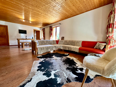 Ski property for sale in Courchevel Le Praz - €2,350,000 - photo 0