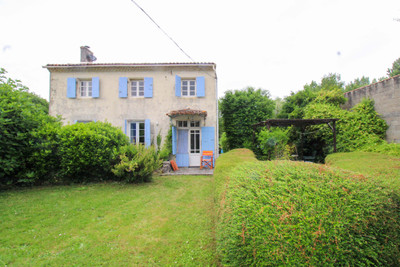 Maison à vendre à Fontenet, Charente-Maritime, Poitou-Charentes, avec Leggett Immobilier