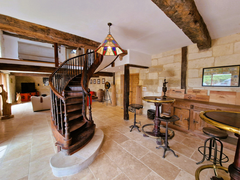 French property for sale in Lussac, Gironde - €791,000 - photo 6