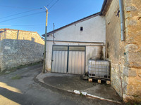 Maison à vendre à Chazelles, Charente - 78 000 € - photo 3