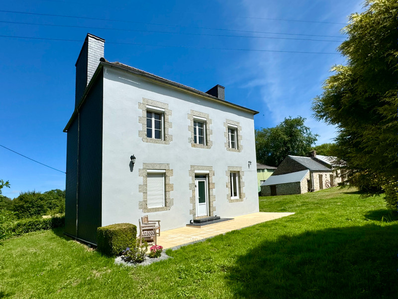 Maison à vendre à Berrien, Finistère - 278 200 € - photo 1