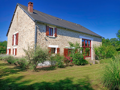 Maison à vendre à Les Grands-Chézeaux, Haute-Vienne, Limousin, avec Leggett Immobilier