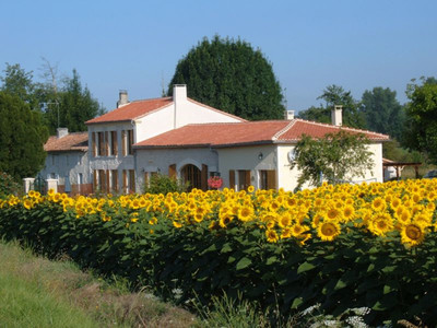 Maison à vendre à Vanzac, Charente-Maritime, Poitou-Charentes, avec Leggett Immobilier