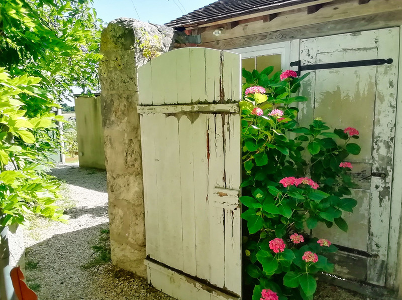 French property for sale in Bourges, Cher - €477,000 - photo 9