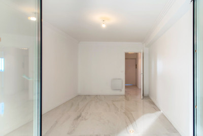 French property for sale in Cap-d'Ail, Alpes-Maritimes - €450,000 - photo 3
