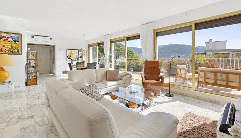 French property for sale in Nice, Alpes-Maritimes - €1,300,000 - photo 6
