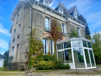 Propriété à vendre à Bourganeuf, Creuse - 371 000 € - photo n°1