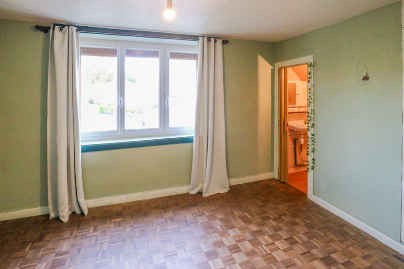 French property for sale in La Trimouille, Vienne - €61,600 - photo 3