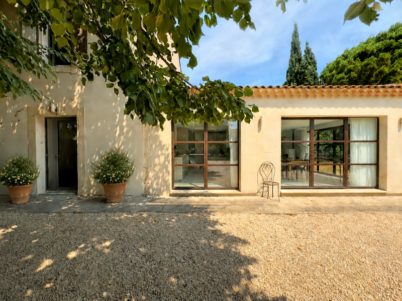 French property for sale in Paradou, Bouches-du-Rhône - €720,000 - photo 0