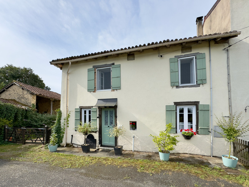 Maison à Champsac, Haute-Vienne - photo 1