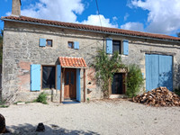 Propriété à vendre à Genouillé, Vienne - 189 000 € - photo n°1