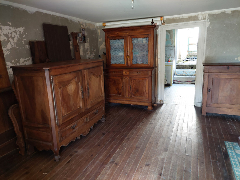 French property for sale in Lalinde, Dordogne - €36,600 - photo 2