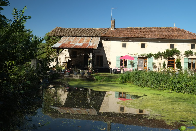 Moulin à vendre à Luché-sur-Brioux, Deux-Sèvres - 399 620 € - photo 1 Moulin à vendre à Luché-sur-Brioux, Deux-Sèvres - 399 620 € - photo 1