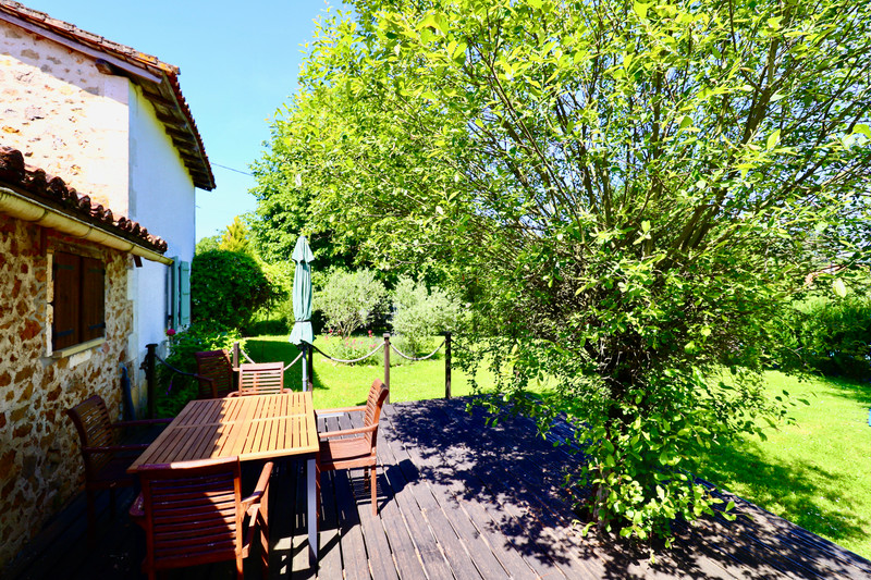 French property for sale in Montbron, Charente - €260,000 - photo 8
