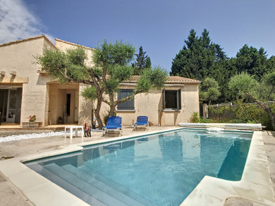 Maison à vendre à Les Angles, Gard, Languedoc-Roussillon, avec Leggett Immobilier
