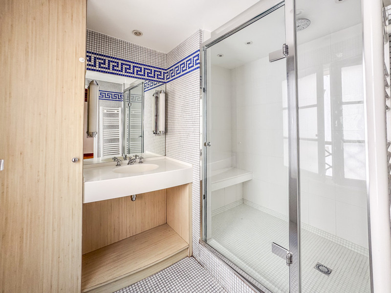 Propriété à vendre à Paris 4e Arrondissement, Paris - 1 090 000 €