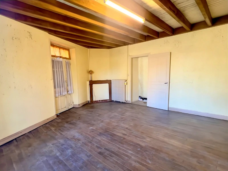 French property for sale in Moncontour, Vienne - €77,000 - photo 4