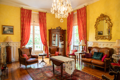 French property for sale in Salies-de-Béarn, Pyrénées-Atlantiques - €1,064,000 - photo 3