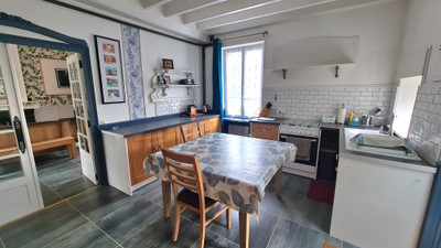 French property for sale in Couesmes-Vaucé, Mayenne - €154,500 - photo 2