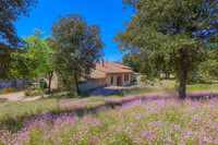 Propriété à vendre à Rustrel, Vaucluse - 399 000 € - photo n°1