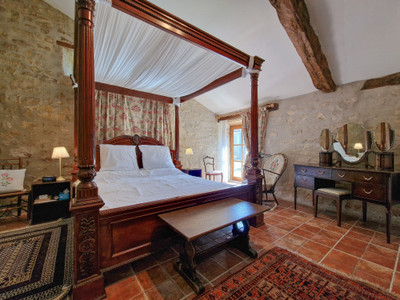 French property for sale in Fontenille, Charente - €225,000 - photo 4