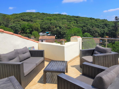 Maison à vendre à Caussiniojouls, Hérault, Languedoc-Roussillon, avec Leggett Immobilier