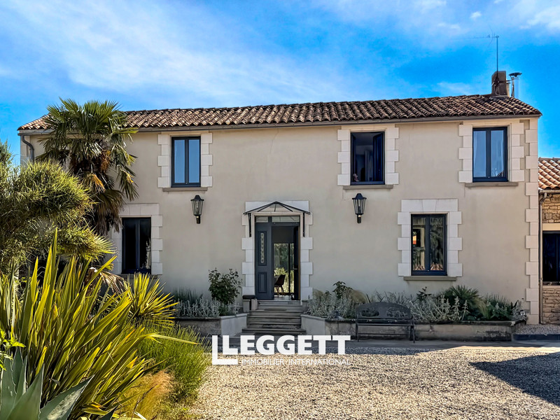Maison 5 pièce(s), BESSÉ