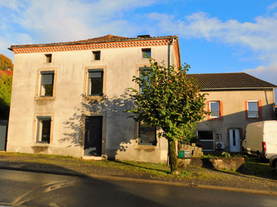 Immeuble à vendre à Châlus, Haute-Vienne, Limousin, avec Leggett Immobilier
