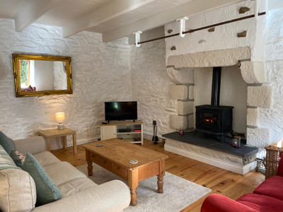 French property for sale in Belle-Isle-en-Terre, Côtes-d'Armor - €167,400 - photo 1