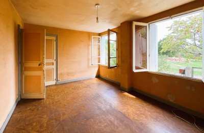 French property for sale in Abzac, Charente - €59,500 - photo 4
