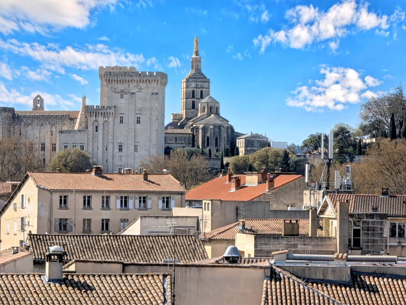 French property for sale in Avignon, Vaucluse - €269,000 - photo 0