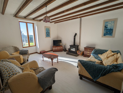 French property for sale in Menomblet, Vendée - €249,950 - photo 2