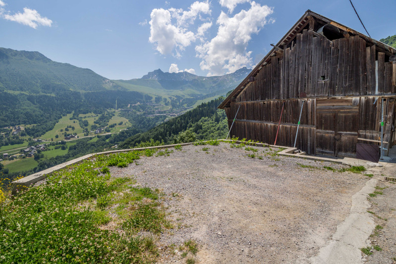 French property for sale in Les Avanchers-Valmorel, Savoie - €210,000 - photo 1