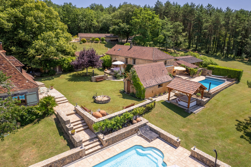 Maison à vendre à Val de Louyre et Caudeau, Dordogne - 895.000 € - photo 1
