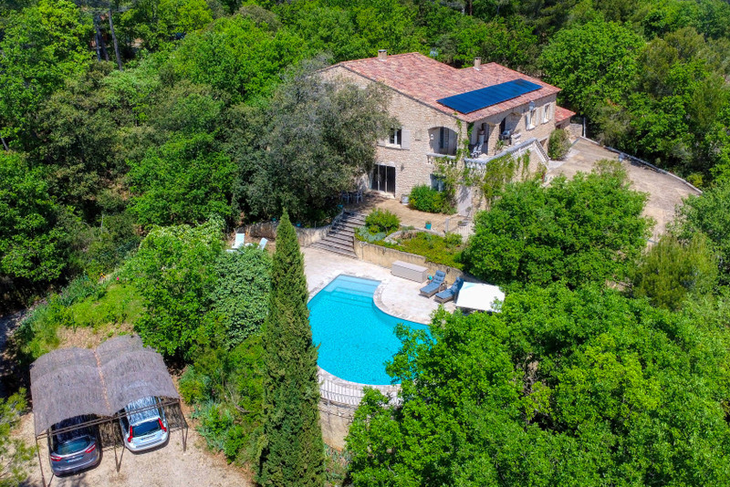 Maison à vendre à Saint-Saturnin-lès-Apt, Vaucluse - 875.000 € - photo 1