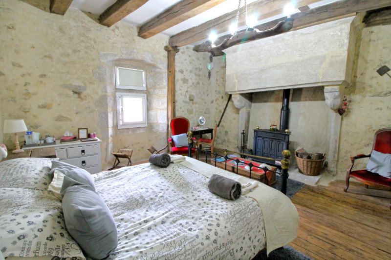 French property for sale in La Forêt-sur-Sèvre, Deux-Sèvres - €474,460 - photo 3