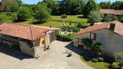 French property for sale in Lizant, Vienne - €339,200 - photo 1