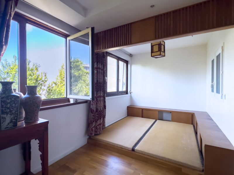 French property for sale in Clichy, Hauts-de-Seine - €375,000 - photo 2