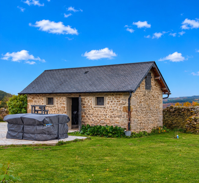 French property for sale in Gioux, Creuse - €424,000 - photo 10