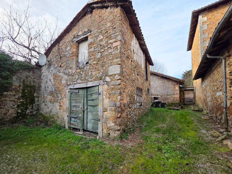 French property for sale in Chabanais, Charente - €66,600 - photo 8