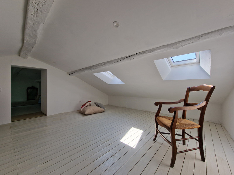 French property for sale in Saint-Christol, Vaucluse - €298,000 - photo 8