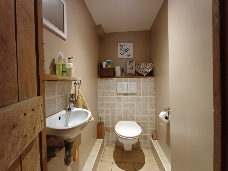 French property for sale in Aunac-sur-Charente, Charente - €221,490 - photo 7