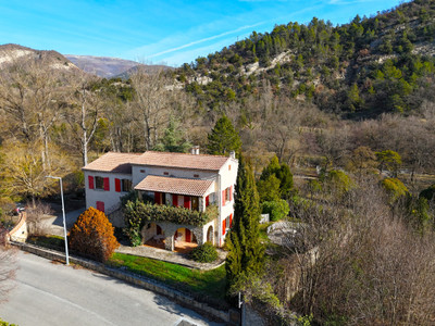 French property for sale in Saint-Ferréol-Trente-Pas, Drôme - €335,000 - photo 1