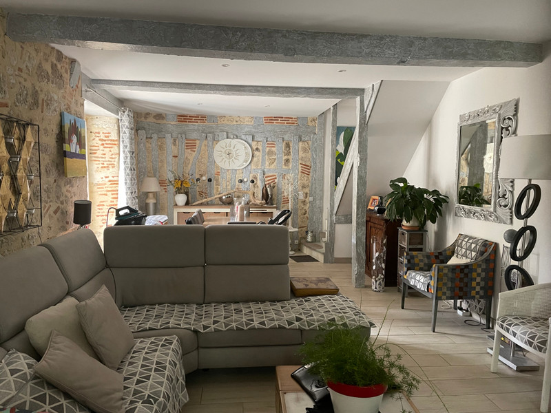 French property for sale in Montpezat, Lot-et-Garonne - €424,000 - photo 6